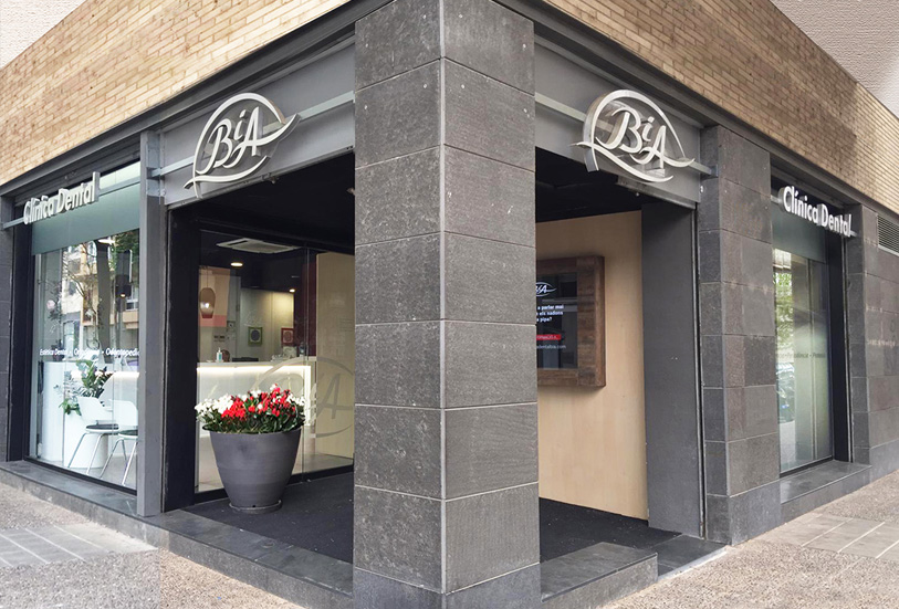 CLÍNICA DENTAL BiA AGUDES